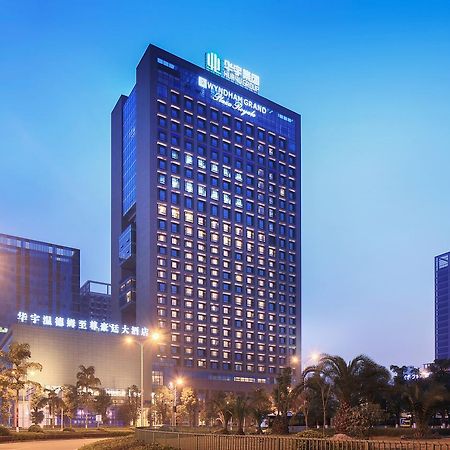 Wyndham Grand Plaza Royale Huayu Chongqing Hotel Ngoại thất bức ảnh