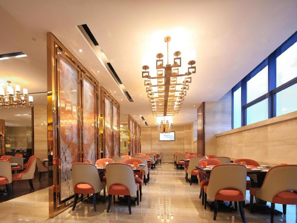 Wyndham Grand Plaza Royale Huayu Chongqing Hotel Ngoại thất bức ảnh
