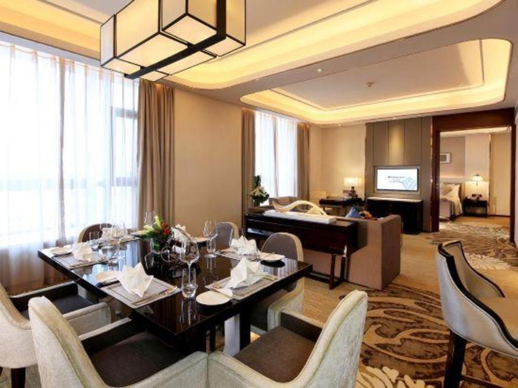 Wyndham Grand Plaza Royale Huayu Chongqing Hotel Ngoại thất bức ảnh