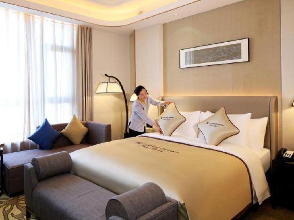 Wyndham Grand Plaza Royale Huayu Chongqing Hotel Ngoại thất bức ảnh